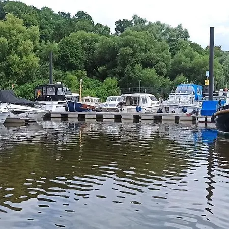 Kappoleni - Ein Boot Fuer Dich Bådhotel *