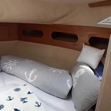 Kappoleni - Ein Boot Fuer Dich Bådhotel