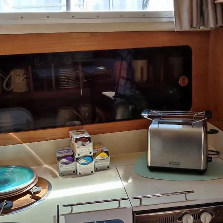 Kappoleni - Ein Boot Für Dich Botel Lauenburg