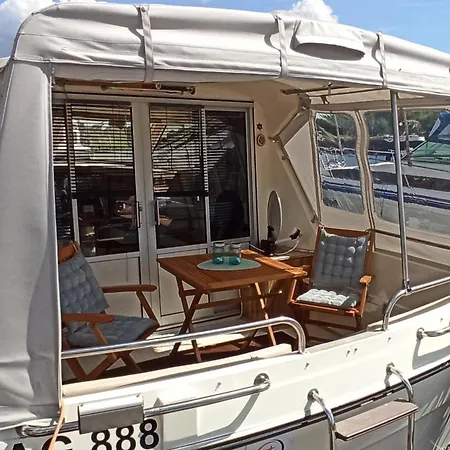 Kappoleni - Ein Boot Für Dich Botel *