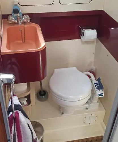 Botel Kappoleni - Ein Boot Fuer Dich Lauenburg/Elbe