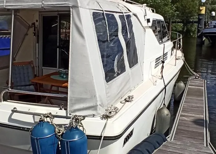 Botel Kappoleni - Ein Boot Fuer Dich